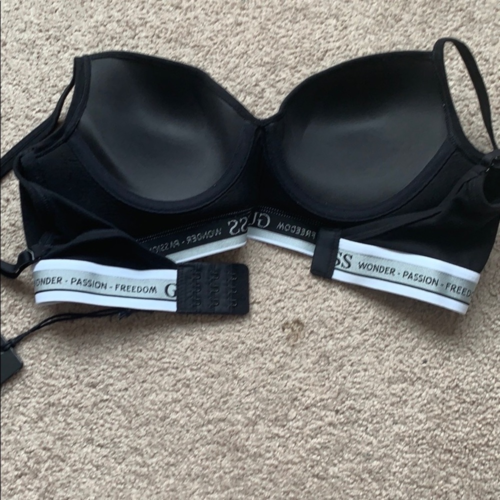 Guess Bra - Picture 4 of 5